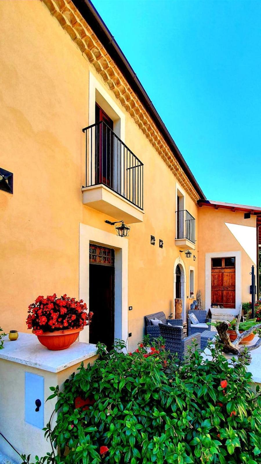 Dimora Dei Baldi - Rooms & Relax Fagnano Alto ภายนอก รูปภาพ
